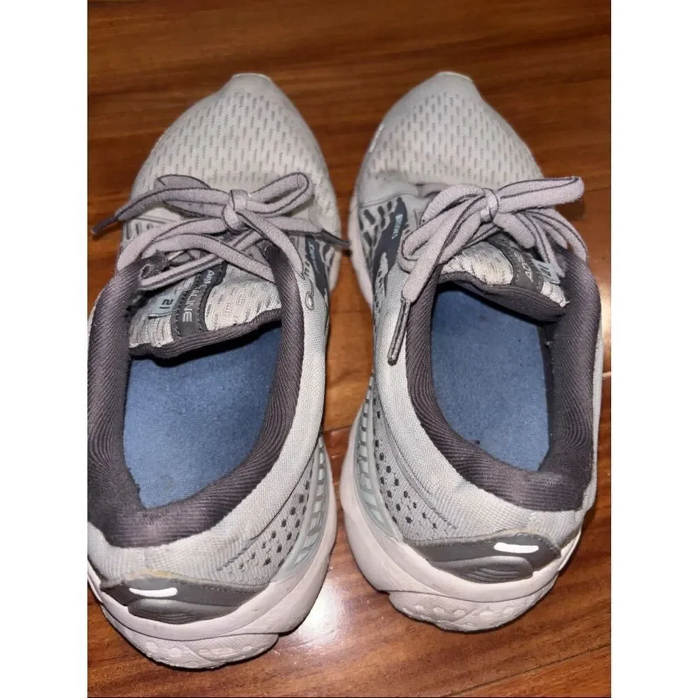 Brooks Adrenaline GTS 21 women’s running shoes size 8